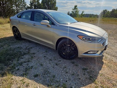 Used 2017 Ford Fusion Titanium FWD image 2