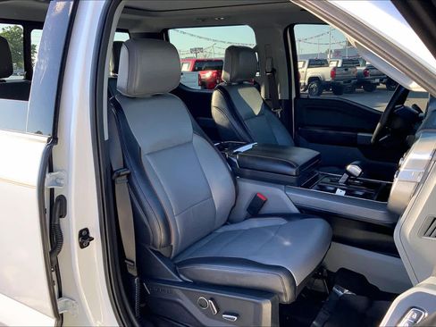 Used 2025 Ford F150 Lariat w/ Equipment Group 502A High image 9