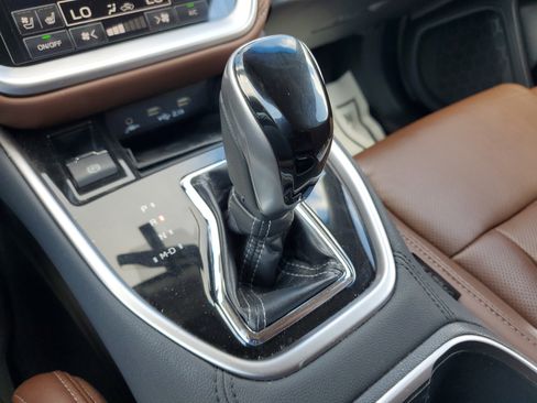 Used 2020 Subaru Outback Touring image 25