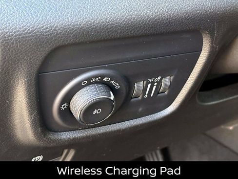 Used 2023 Jeep Grand Cherokee L Limited w/ Luxury Tech Group II image 25