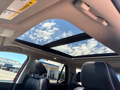 Certified 2024 Honda Pilot Elite image 23
