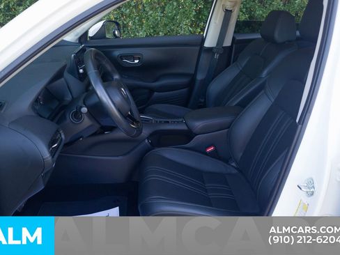 Used 2023 Honda HR-V EX-L image 16