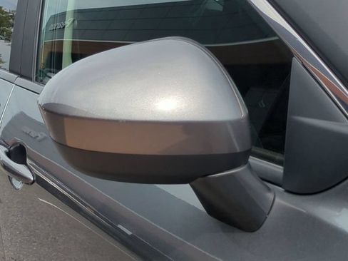 Used 2023 Nissan Rogue SV AWD/4WD image 12