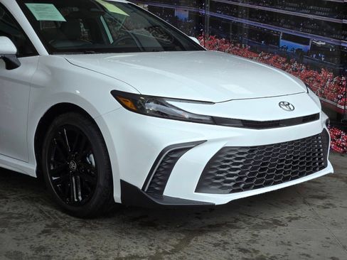 Certified 2026 Toyota Camry SE FWD image 2