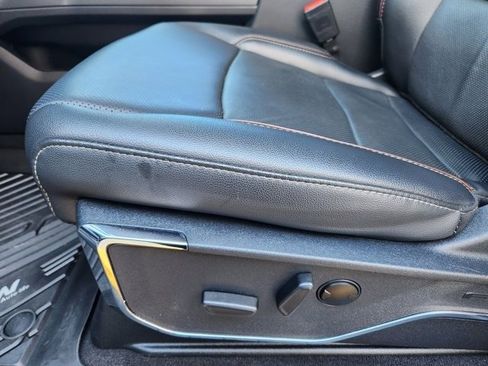 Certified 2024 Ford F250 Lariat w/ Lariat Ultimate Package image 24