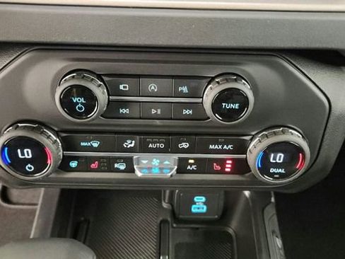 New 2025 Ford Bronco Outer Banks image 18