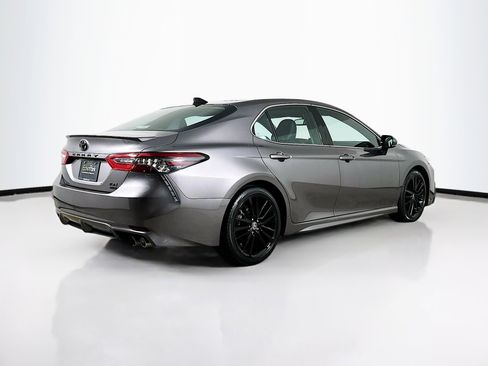 Used 2022 Toyota Camry XSE image 9