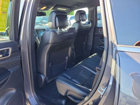 Used 2015 Jeep Grand Cherokee Limited image 14