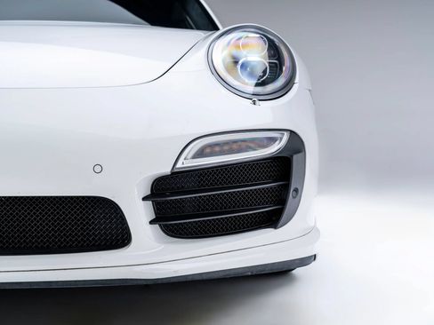 Used 2014 Porsche 911 Turbo S AWD/4WD image 21