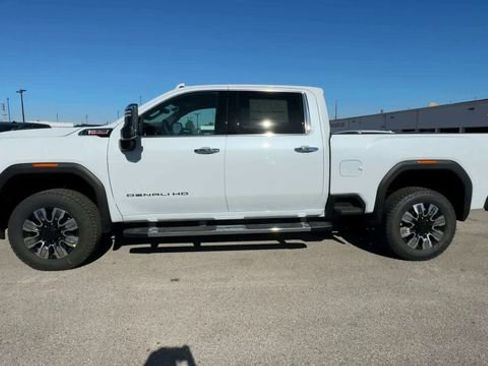 New 2026 GMC Sierra 2500 Denali w/ Technology Package AWD/4WD image 5