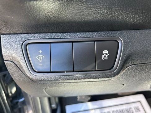 Used 2024 Kia Forte LXS FWD image 19