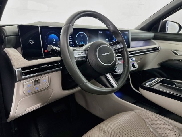 Used 2025 Hyundai Tucson Limited FWD image 19