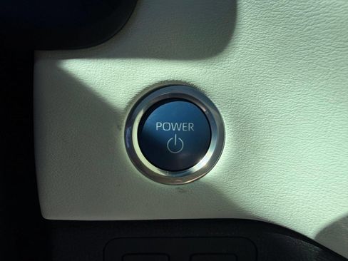 Used 2024 Toyota Tundra Capstone AWD/4WD image 18