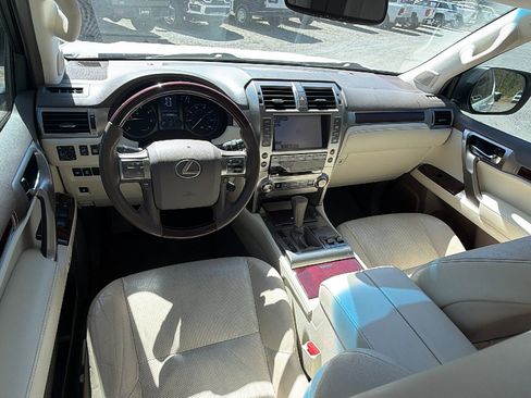 Used 2019 Lexus GX 460 Premium image 27