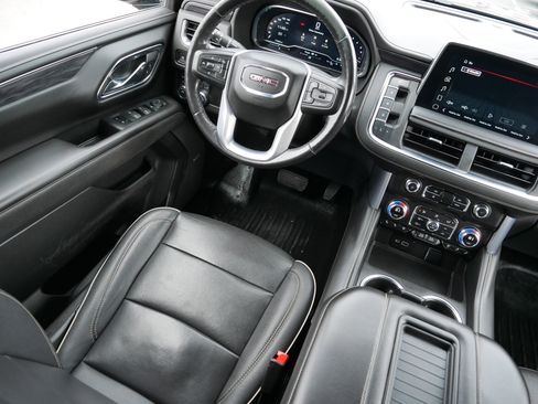 Used 2023 GMC Yukon SLT image 9