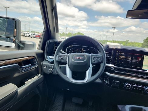New 2026 GMC Sierra 2500 SLE w/ SLE Value Package; AWD/4WD image 12