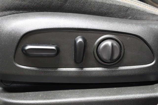 Certified 2020 GMC Terrain SLE FWD image 17