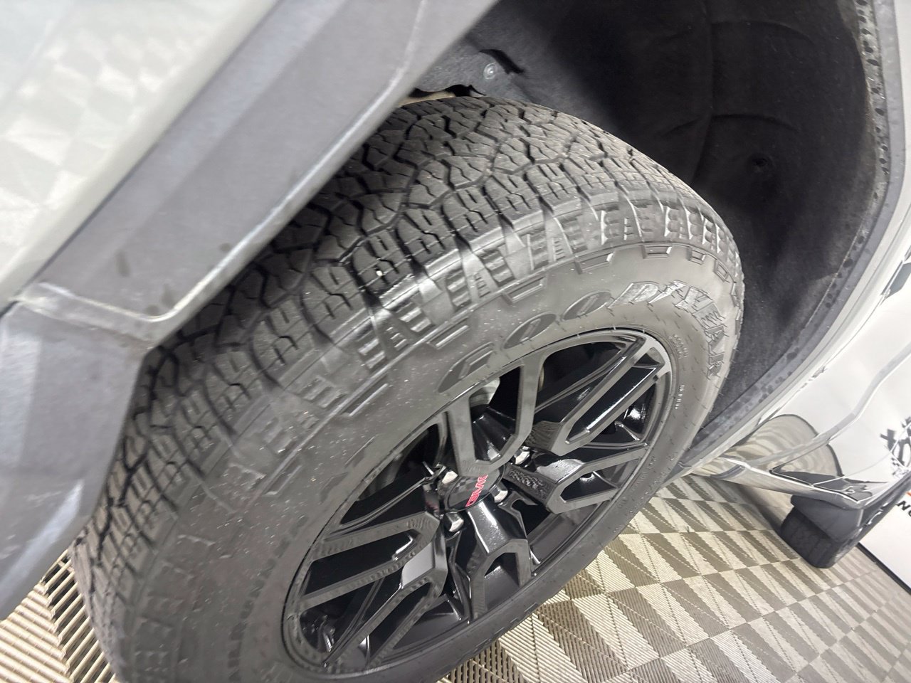Used 2023 GMC Sierra 1500 Elevation AWD/4WD image 34