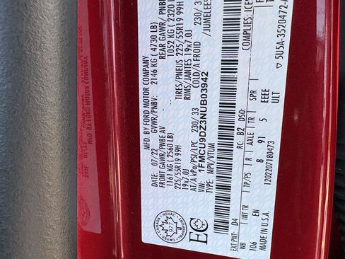 Used 2022 Ford Escape Titanium w/ Class II Trailer Tow Package image 17