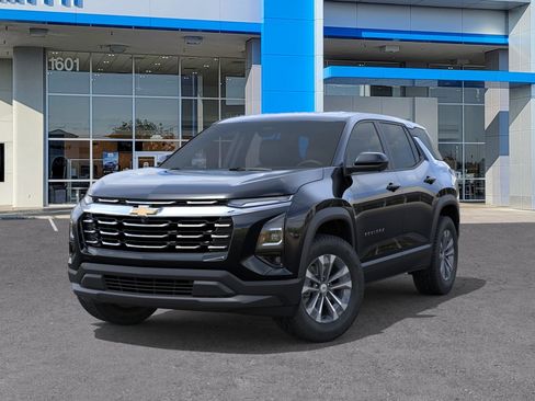 New 2026 Chevrolet Equinox LT w/ Convenience Package II FWD image 6