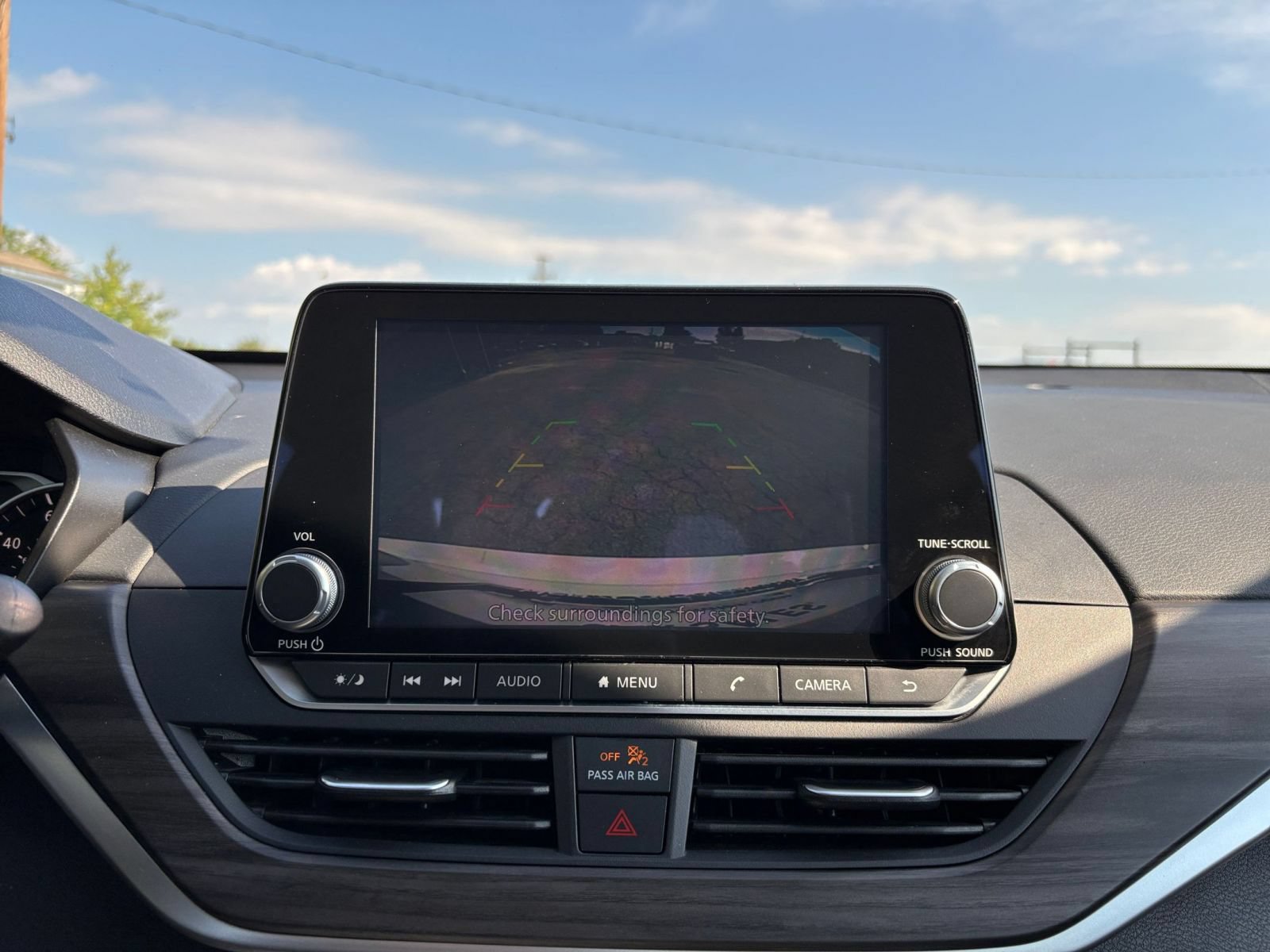 Used 2025 Nissan Altima 2.5 SV FWD image 22
