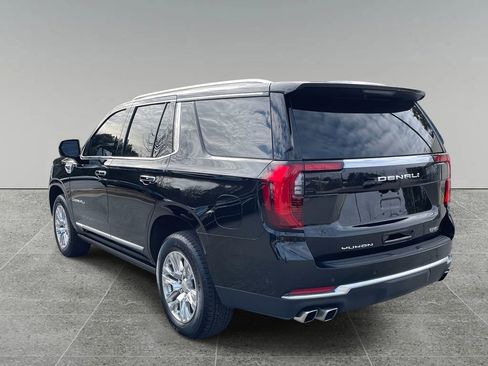 Used 2025 GMC Yukon Denali w/ Sun & Power Step Package image 3