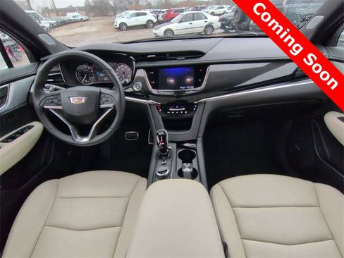 Used 2025 Cadillac XT6 Sport w/ LPO, Floor Liner Package image 15