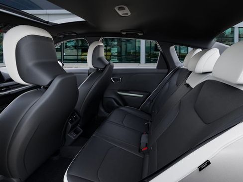 New 2025 Kia K4 GT-Line Turbo image 18