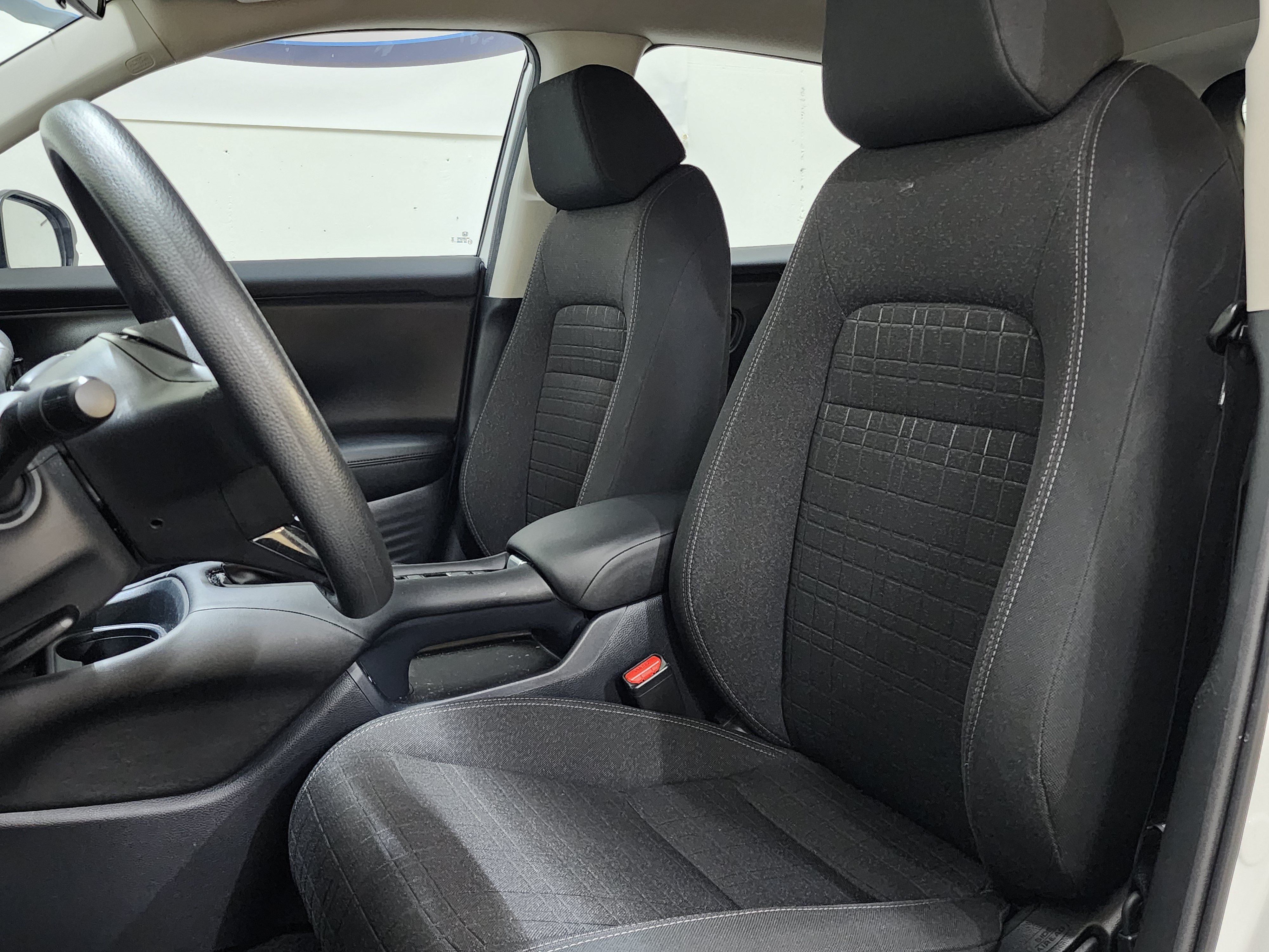 Used 2024 Honda HR-V LX image 16
