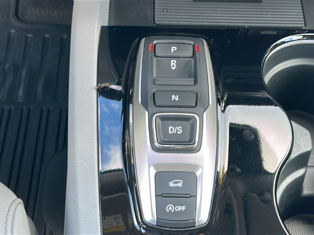 Used 2020 Honda Pilot Elite image 18