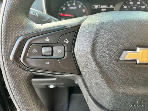 Used 2023 Chevrolet TrailBlazer LT FWD image 24