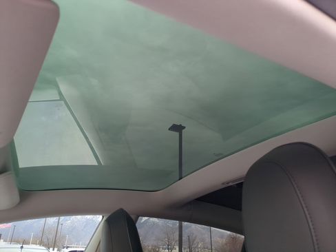 Used 2020 Tesla Model 3 Long Range image 26