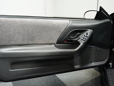 Used 1997 Chevrolet Camaro Z28 w/ Preferred Equipment Group 2 image 33