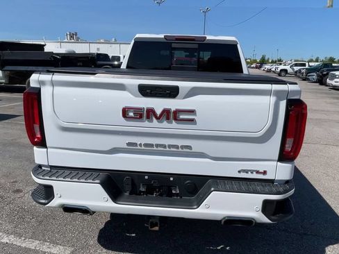 Used 2022 GMC Sierra 1500 AT4 w/ AT4 Premium Package AWD/4WD image 9