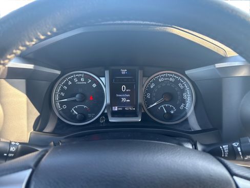 Used 2023 Toyota Tacoma Limited image 13