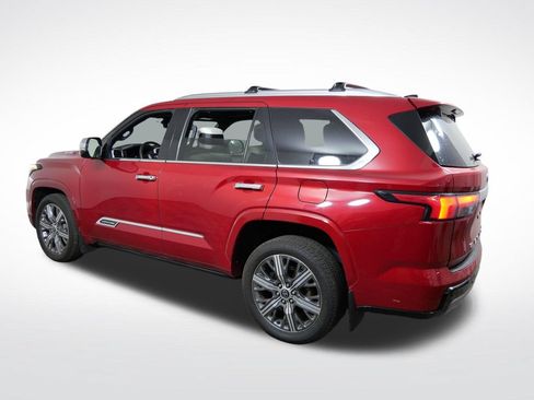Used 2023 Toyota Sequoia Capstone AWD/4WD image 7