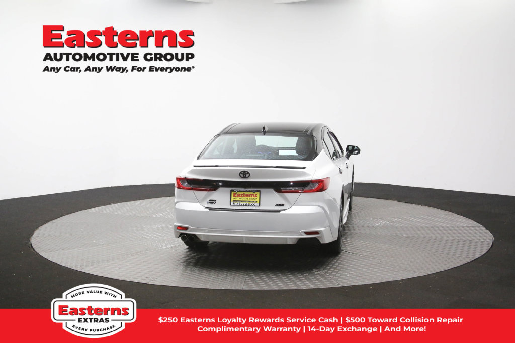 Used 2025 Toyota Camry XSE AWD/4WD image 35