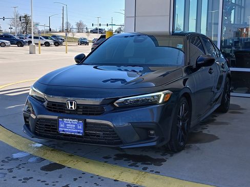 Used 2024 Honda Civic Sport image 3