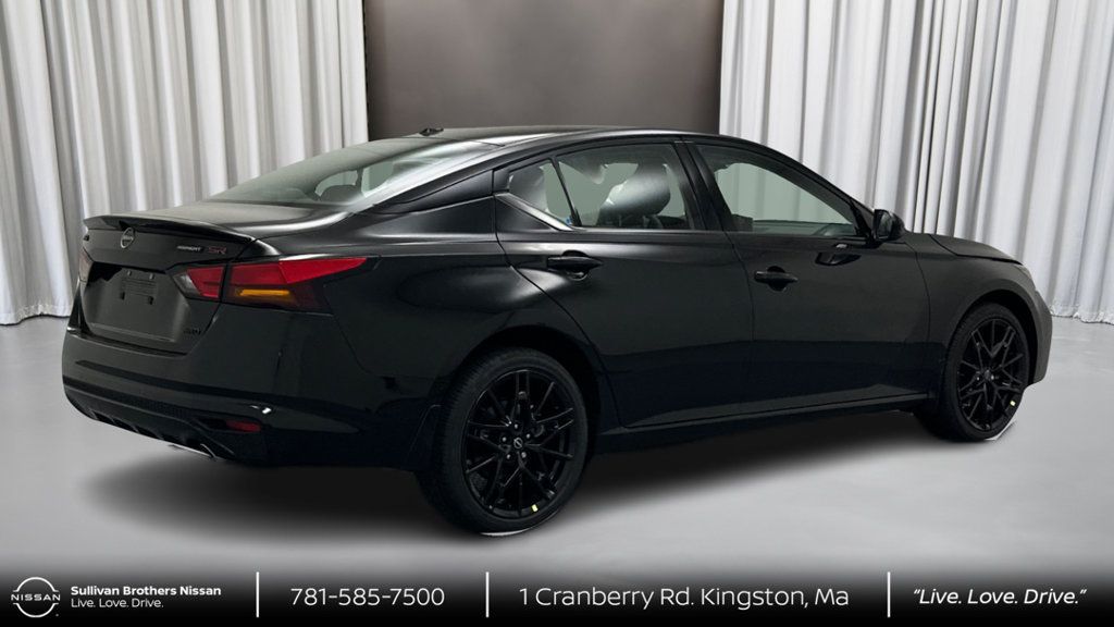 New 2026 Nissan Altima 2.5 SR w/ SR Midnight Edition Package AWD/4WD image 5