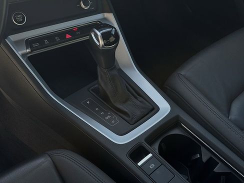 Used 2021 Audi Q3 2.0T Premium w/ Convenience Package image 24