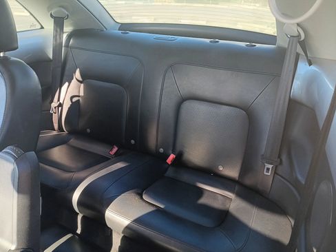 Used 2007 Volkswagen Beetle Coupe w/ Package 1 image 12