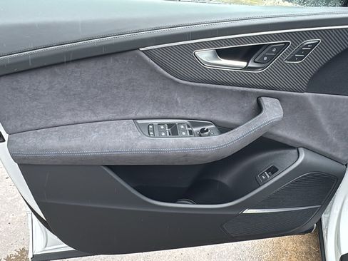 New 2026 Audi RS Q8 performance image 12