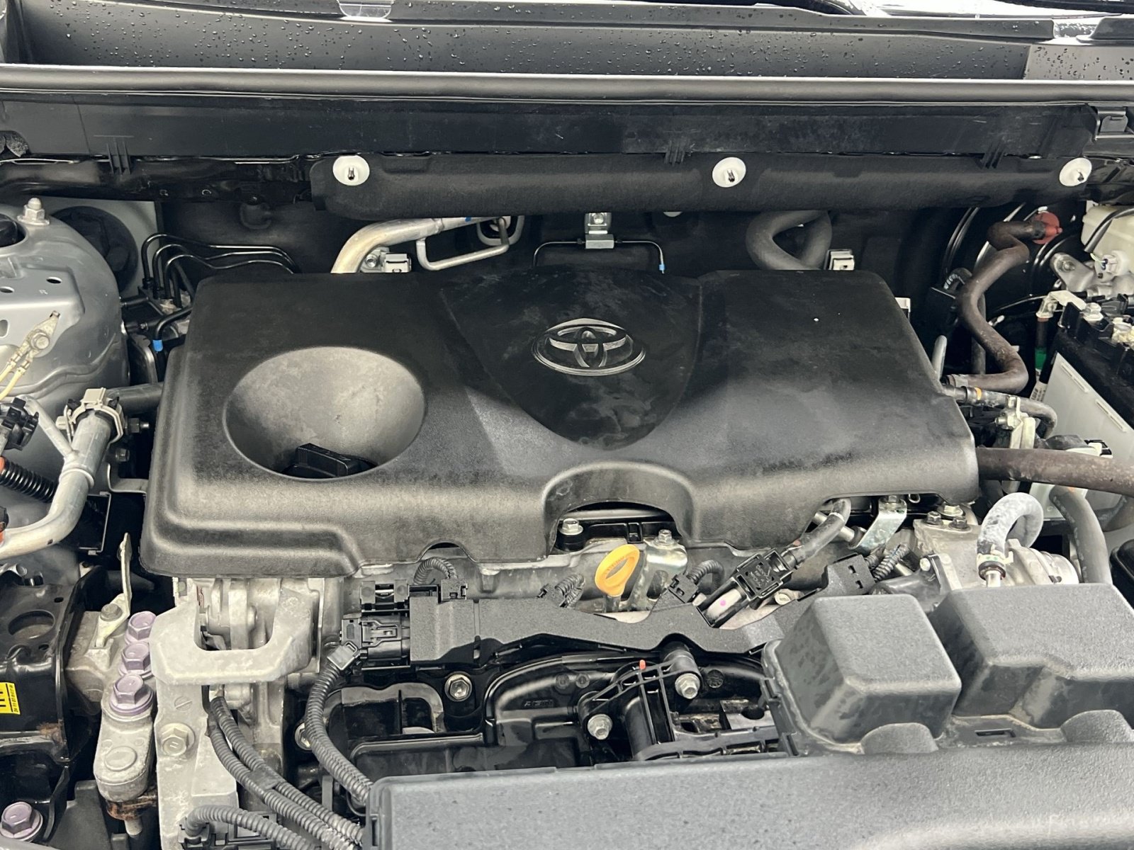 Used 2025 Toyota RAV4 LE AWD/4WD image 26