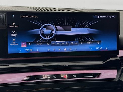 Used 2024 BMW i5 eDrive40i w/ Convenience Package RWD image 16