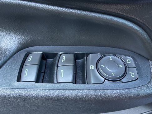 Used 2018 Chevrolet Equinox LT AWD/4WD image 27