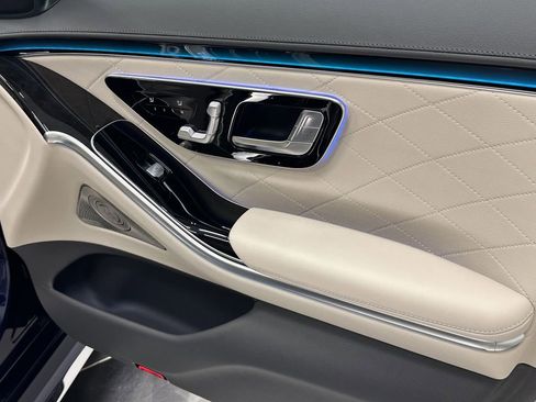 Used 2024 Mercedes-Benz S 580 4MATIC Sedan image 16