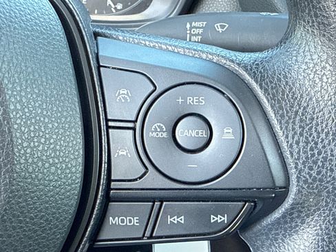 Certified 2025 Toyota Corolla LE w/ Carpet Mat Package (TMS) FWD image 29