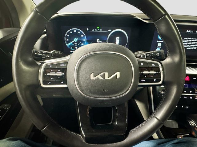 Used 2024 Kia Carnival SX Prestige FWD image 11