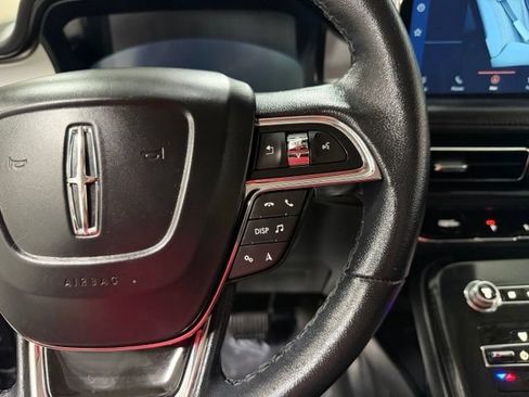 Used 2023 Lincoln Nautilus AWD w/ Premium Package image 17