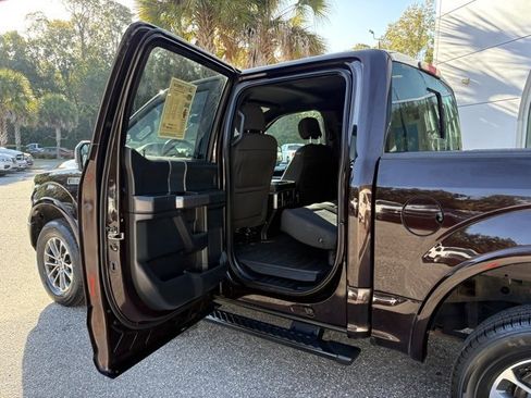 Used 2019 Ford F150 XLT w/ Equipment Group 302A Luxury image 22